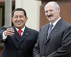 Чавес закачает в Белоруссию нефть