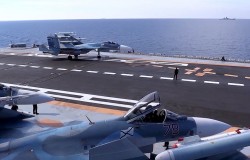 Авиация с «Адмирала Кузнецова» уничтожила десятки боевиков «ан-Нусры» Авиация с «Адмирала Кузнецова» уничтожила десятки боевиков «ан-Нусры»