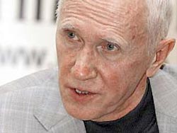 Адамова признали виновным в мошенничестве Адамова признали виновным в мошенничестве