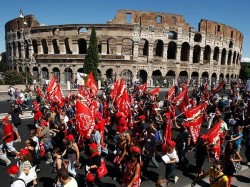 Итальянские профсоюзы объявили забастовку
