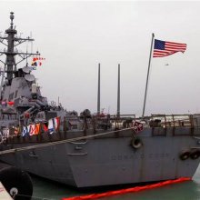 Эсминец США подходит к Черному морю Эсминец США подходит к Черному морю