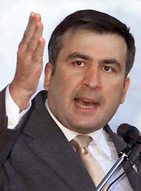 Саакашвили требует принять Грузию в НАТО Саакашвили требует принять Грузию в НАТО