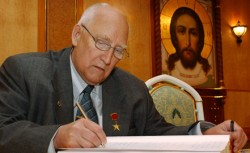 Умер оружейник Аркадий Шипунов