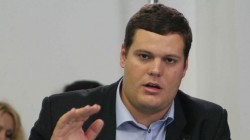 Депутат Рады обвинил Россию в «краже» названия страны Депутат Рады обвинил Россию в «краже» названия страны