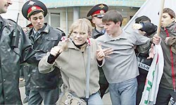 В Минске избили врагов Путина В Минске избили врагов Путина