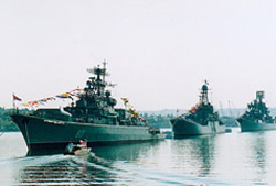 Русских моряков хотят лишить Севастополя Русских моряков хотят лишить Севастополя