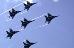 ВКС РФ за неделю уничтожили 900 объектов боевиков в Сирии ВКС РФ за неделю уничтожили 900 объектов боевиков в Сирии