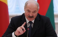 Белоруссия: опасные колебания 