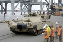 В Латвию приехали американские танки В Латвию приехали американские танки