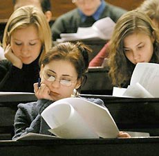 Вузы могут закрыть из-за нехватки студентов Вузы могут закрыть из-за нехватки студентов