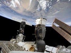«Бриз-М» стал опасным мусором «Бриз-М» стал опасным мусором