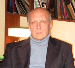 Владимир Дергачев: «В России нерешённые проблемы нивелируются новыми» Владимир Дергачев: «В России нерешённые проблемы нивелируются новыми»