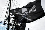 Сомалийские пираты нечаянно напали на военное судно