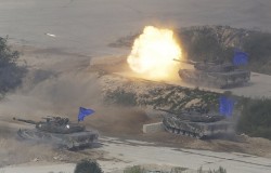 США и Южная Корея начали военные учения против КНДР США и Южная Корея начали военные учения против КНДР