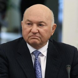Лужков не боится травли Лужков не боится травли