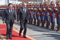 Владимир Путин: нас связывает боевое братство Владимир Путин: нас связывает боевое братство