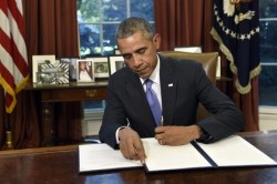 Обама запретил поставки оружия Украине