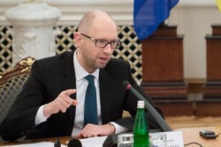 Яценюк пригрозил РФ ответным эмбарго Яценюк пригрозил РФ ответным эмбарго