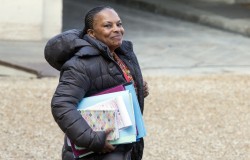 Глава Минюста Франции подала в отставку Глава Минюста Франции подала в отставку