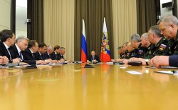 Владимир Путин ждет отчета о срыве гособоронзаказа Владимир Путин ждет отчета о срыве гособоронзаказа