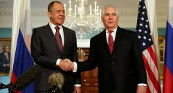 Сергей Лавров: Москва подозревает Вашингтон в нарушении договора Сергей Лавров: Москва подозревает Вашингтон в нарушении договора