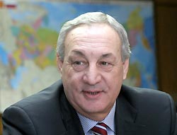Абхазия готовится защищаться от Грузии Абхазия готовится защищаться от Грузии