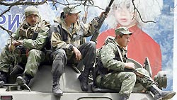 Россияне уходят с грузино-абхазской границы Россияне уходят с грузино-абхазской границы