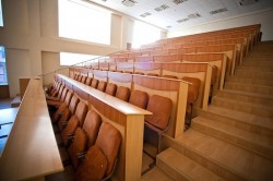 У трети неэффективных вузов отозваны лицензии У трети неэффективных вузов отозваны лицензии