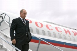 Путин прилетел в Душанбе Путин прилетел в Душанбе