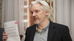 Ассанж заявил о непричастности России ко взлому в США Ассанж заявил о непричастности России ко взлому в США