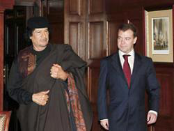 Медведев и Кадаффи поговорят о газе и оружии