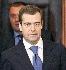 Медведев взялся за аварийные школы Медведев взялся за аварийные школы