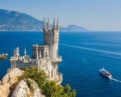 Опрос: Крымские татары не хотят переезжать на Украину Опрос: Крымские татары не хотят переезжать на Украину