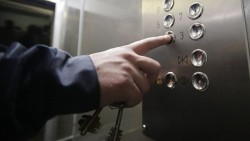 Латвийский депутат отказался от лифтов назло России Латвийский депутат отказался от лифтов назло России