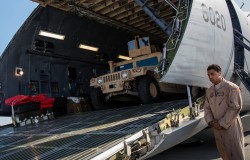 Конгресс США одобрил поставки оружия Украине Конгресс США одобрил поставки оружия Украине