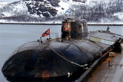 В России вспоминают погибших на подлодке «Курск» В России вспоминают погибших на подлодке «Курск»