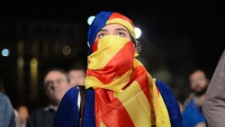 Испания пригрозила приостановить самоуправление Каталонии Испания пригрозила приостановить самоуправление Каталонии