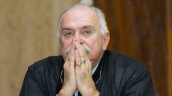 Меньшов пошел против Михалкова Меньшов пошел против Михалкова
