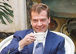 Медведев прибывает в Индию Медведев прибывает в Индию
