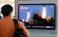 КНДР запустила две ракеты в ответ на учения США