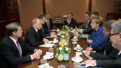 Путин и Меркель разошлись во взглядах Путин и Меркель разошлись во взглядах