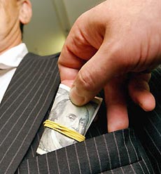 МВД будет ловить взяточников на живца МВД будет ловить взяточников на живца