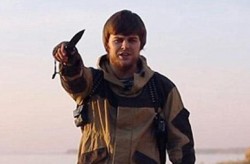 Интерпол объявил в розыск «палача ИГ» из России Интерпол объявил в розыск «палача ИГ» из России