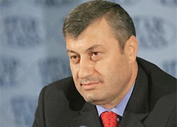 Кокойты одобрил завершение операции российских войск Кокойты одобрил завершение операции российских войск