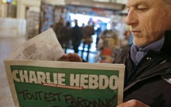Charlie Hebdo «пошутил» про крушение А321 Charlie Hebdo «пошутил» про крушение А321
