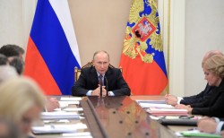 Путин поручил проиндексировать пенсии военным пенсионерам
