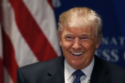 Трамп официально стал кандидатом в президенты США Трамп официально стал кандидатом в президенты США
