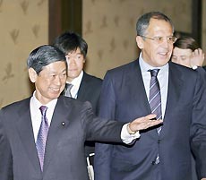 Токио от Курил не отступится Токио от Курил не отступится
