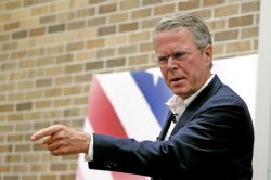 Джеб Буш обвинил Хиллари Клинтон в возникновении ИГ