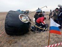 "Союз" приземлился в Казахстане